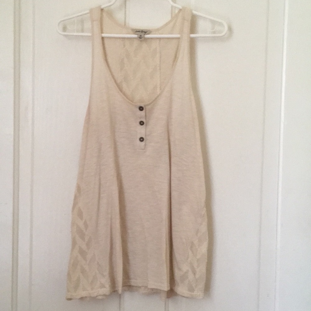 Lucky brand three button tank crochet back & sides
